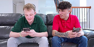 Cougars Catfished Into Filthy Swap - Sydney Paige & Vivianne Desilva