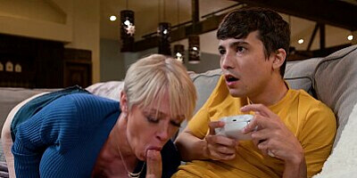 ADULT TIME - Huge Naturals MILF Dee Williams Fucks Stepson's Vibrating Controller While He Plays!