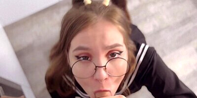 Cutie schoolgirl made him cum prematurely POV 4k