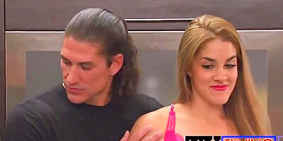 Guys Nailing Smoking Exciting Babes - Step mom