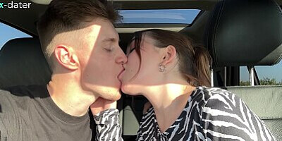 I let my girlfriend ride in the car, and she ride on me - syndicete