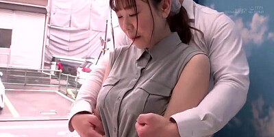 240416丈の長い洋服を着る奥さまとb3