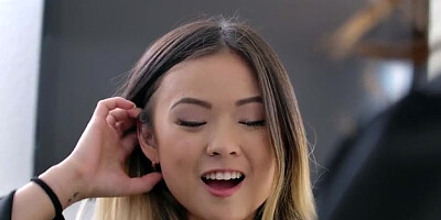 Stepsisters Graduation Day - S17:E4 - Nubiles-Porn