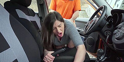 teen 18+ Wants Her Licence