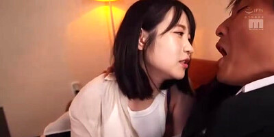 05003,I feel it in my sensitive pussy