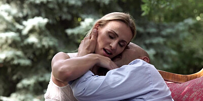 Skinny cutie asks her partner to enter her ass outdoor