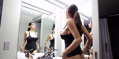 You will never think that this beauty chick is lusty hooker