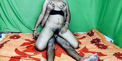 Slim sexy Desi Bahu enjoyed hardcore sex with her sasur 18+ girl