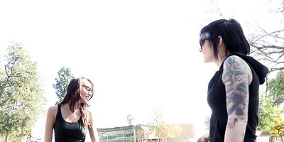 Delicious Janice Griffith and Piper Perri at ass eating video