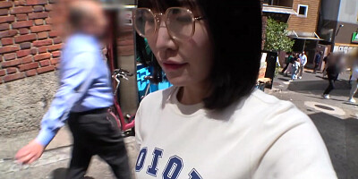 【高身長眼鏡女子】学業の合間にさくっと出演！現役大学生の張りのある若い身体がたまらない。キスから最後まで、ずっとトロトロ顔の濃厚セックス！ 【初撮り】ネットでAV応募→AV体験撮影 2221