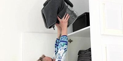 This Stays Between Stepmom And I - S3:E1 - Momlover