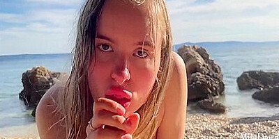 Babe Gets Fucked And Creampied On The Beach - Mira David 17 Min