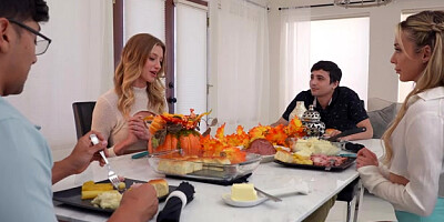 Stuffing Our Stepmoms For Thanksgiving - S2:E9 - Momlover