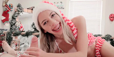 Khloe Kapri - Christmas Handjob For Santa