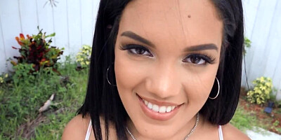 Outdoor sex with slutty brunette babe in flower dress