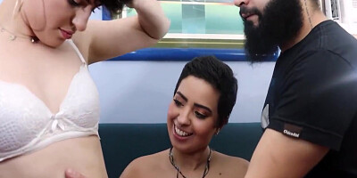Lord Kenobi, Lady Snow Brasil And Emi Rippi - Fodi O Cuzinho De Duas Eleitoras Do Lule, Feministas Da Bucetinha Peluda 10 Min