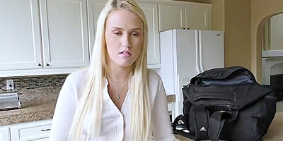 RYMJOB - Layla Love PAWG Babysitter Tosses A Salad