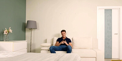 Mature Xxx Gives A Practical Sexual Lesson To Vincent Vega