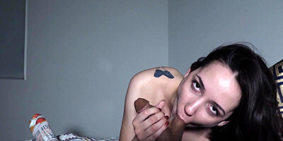 Teen babe brushes teeth with fat cock before going to sleep