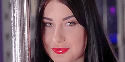 Cock-hungry Hottie Billie Star Cant Wait To Suck Big Fat Cock In Backyard 17 Min