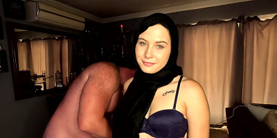 Tattooed Muslim Gets Creampie After Sucking Cock And Good Pussy Pounding
