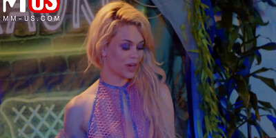 Christian Castillo, Kira Noir And Destiny Cruz - And Get Hot And Dirty 9 Min