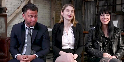 Seth Gamble, Charlotte Sartre And Bunny Colby - Dude Fucks Stepsis And Hacker In An Intense Sexual Threesom
