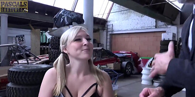 Thick Babe Roughly Spitroaste With Charlie Rae