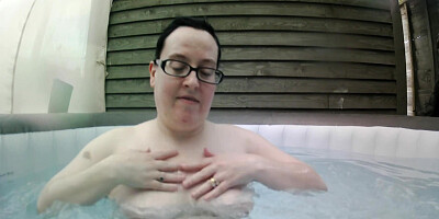 Raven Hair Milf Under Water Playing With Pussy And Big Tits