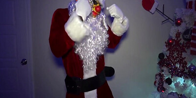 Mandi May And Big Bbc - Fucks And Sucks Santa Claus 12 Min
