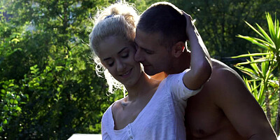 A sweet blonde opens up her ass and gets it filled with cum