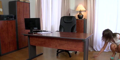 Business Babe With Glasses Drools On Cock On Her Office Desk
