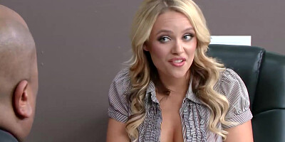 Charmer manages to receive pleasure from huge cock