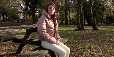 Cameraman tricks babes into masturbation