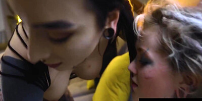 Fetish Lesbians Anuskatzz Latex Anal & Strapon Fuck - Latexplaytime With Nux Vomica