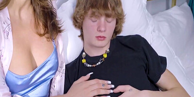 Can You Keep It A Secret? - Horny Stepmom Seduces Stepson 10 Min With Mandy Waters