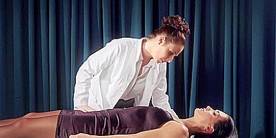 Hold Still, Im Exploring