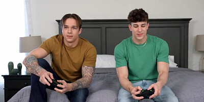Your Stepmom Is Hot For Me - S4:E6 - Momlover