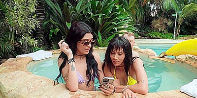 Gorgeous Teens 18+ Threesome Horny Xxx Clip