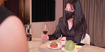 A Romantic Relationship On A Business Trip: A Crazy Night Between A Female Boss And Her Male Subordinate!