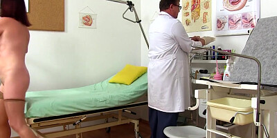 Mature Gyno- Cam Footage Of Mature Woman Gyno Speculum Exam + Vaginal Irrigation With Thomas Vergen