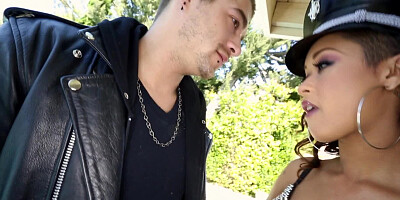 Biker demonstrates policewoman who is the boss in his town