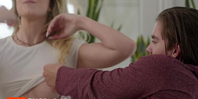 River Lynn - Busty Stepsister Let Stepbrother Fuck Her Hairy Pussy With His Fat Dick Just To Avoid Dishwashing