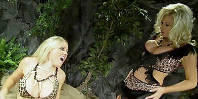 CINDY BEHR - Michelle Thorne Lesbian Diving Milf