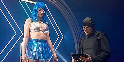 Cyber Girlfriend Jewelz Blu, Scott Nails