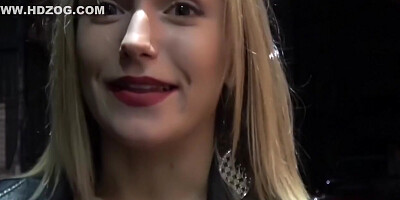 Watch This Daring Blonde Masturbate In A Nightclub Toilet