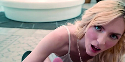 When Cody Carter offers one-time humping Celestina Blooms agrees