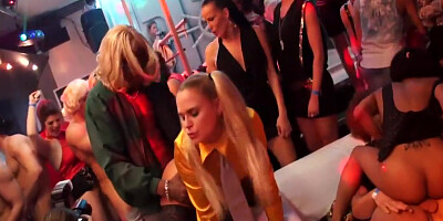 Club Harlots Suck And Fuck 8 Min