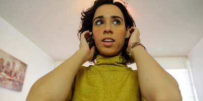 Teen model, tricked by fake photographer