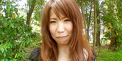 A Hot Japanese Wife Rie Obara Gets Creampie While Her Husband Is Working